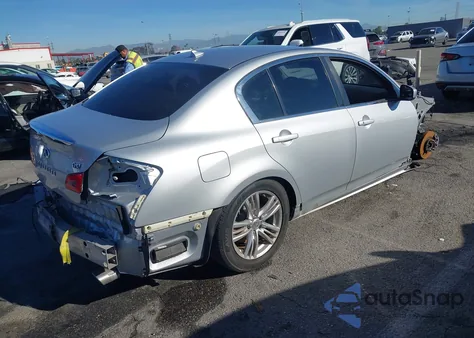 2013 Infiniti G37 Journey z USA, uszkodzony, nr VIN JN1CV6AP6DM723639